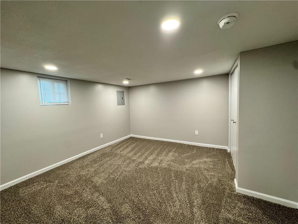 Photo 18 of 19 - 143 E Short Avenue, Independence, MO 64050