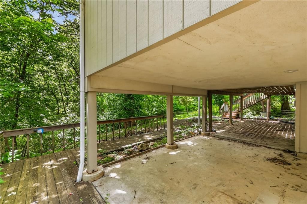 Photo 12 of 45 - 6512 NW Quail Run Drive, Kansas City, MO 64152
