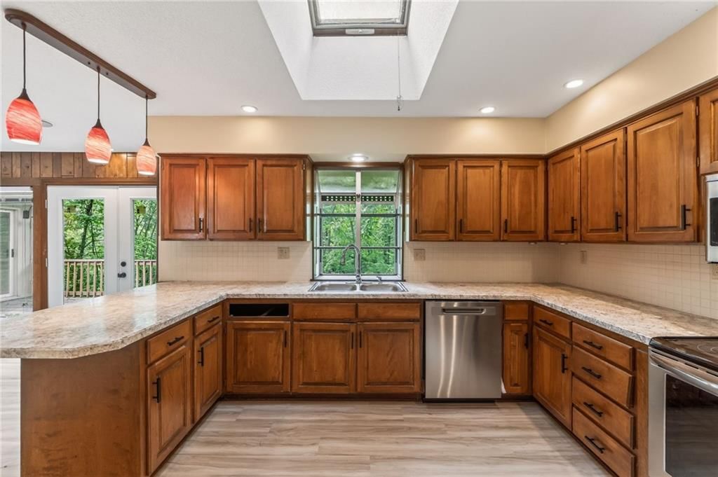 Photo 23 of 45 - 6512 NW Quail Run Drive, Kansas City, MO 64152