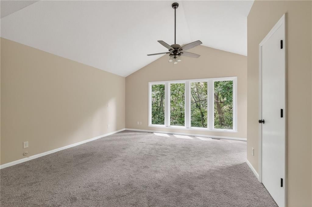 Photo 28 of 45 - 6512 NW Quail Run Drive, Kansas City, MO 64152
