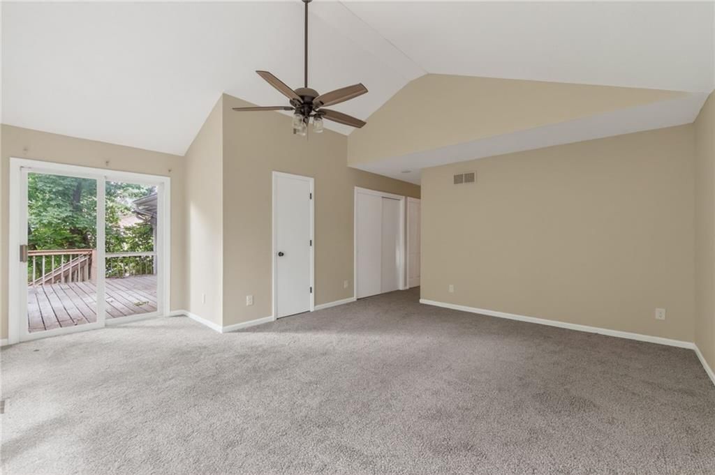 Photo 30 of 45 - 6512 NW Quail Run Drive, Kansas City, MO 64152