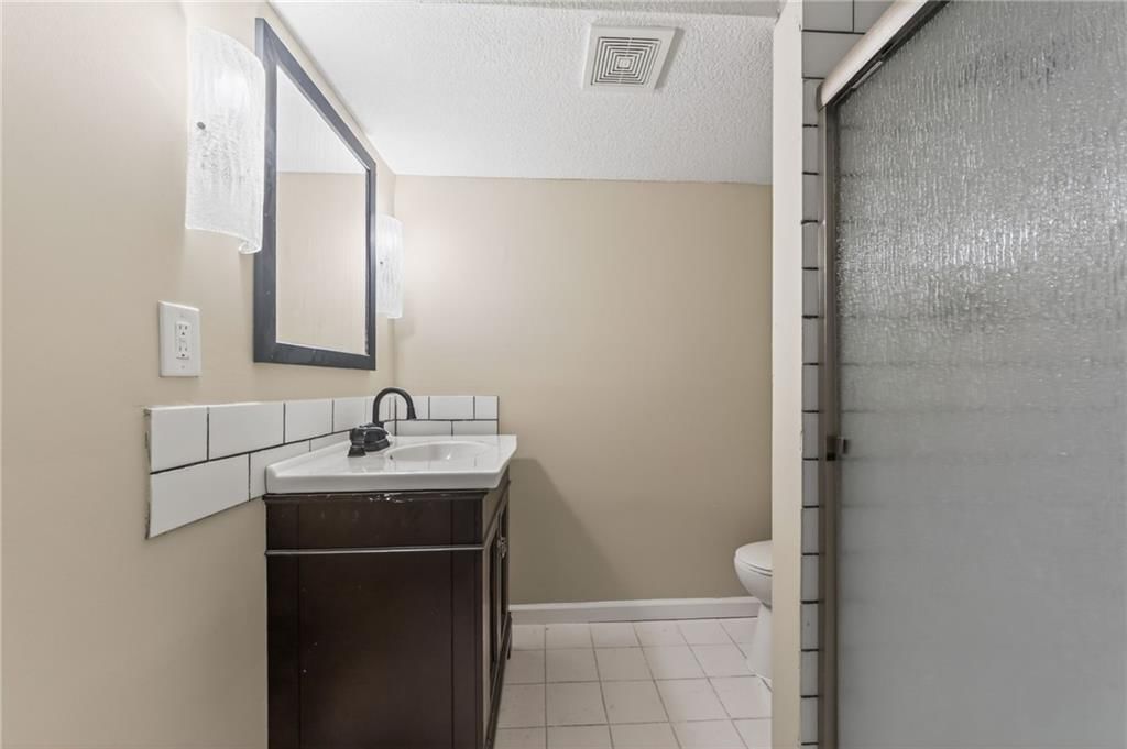 Photo 40 of 45 - 6512 NW Quail Run Drive, Kansas City, MO 64152