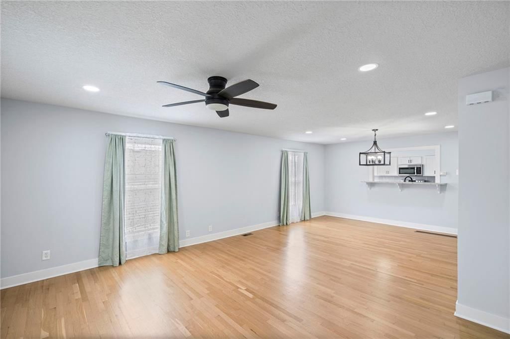 32935 W 83rd Street — photo 5