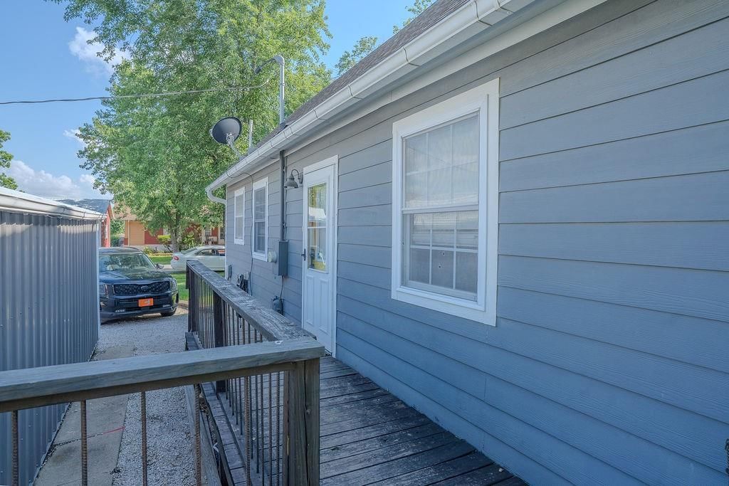 401 2nd Street — photo 43
