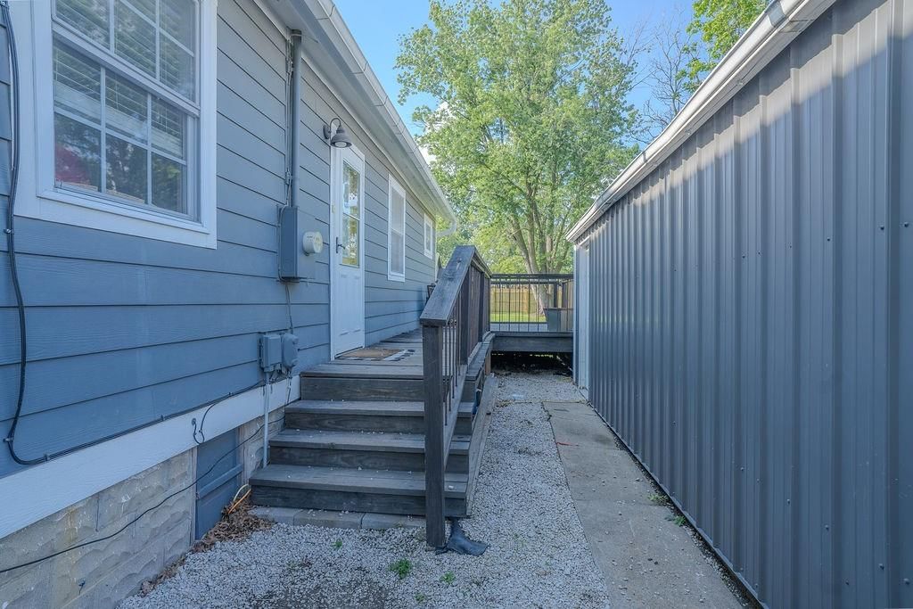 401 2nd Street — photo 44