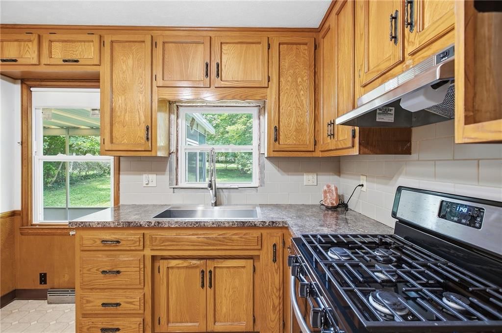 11308 E 67TH Terrace — photo 8