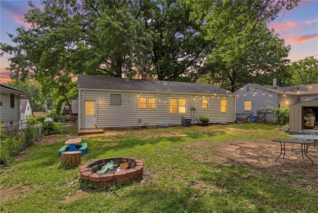 3022 S Norwood Avenue — photo 24