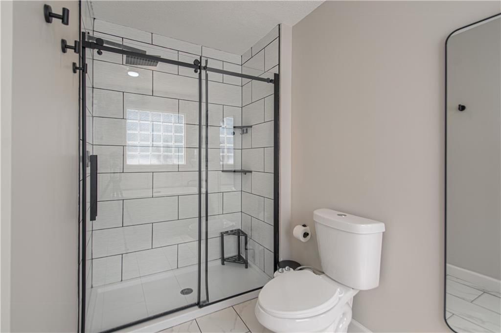 7528 N Tullis Avenue — photo 30