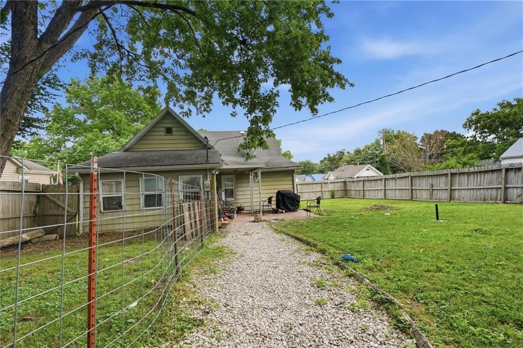 511 E North Main Street — photo 14