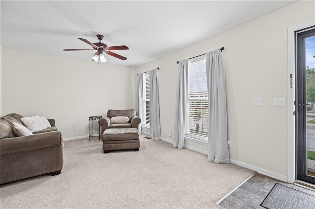8123 N Drury Avenue — photo 4