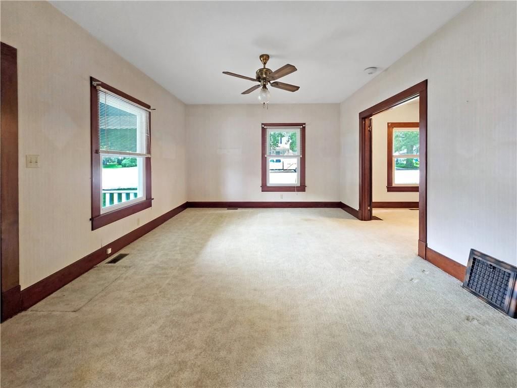 213 W 2nd Street — photo 7