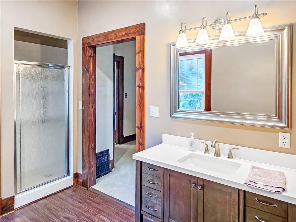 213 W 2nd Street — photo 16