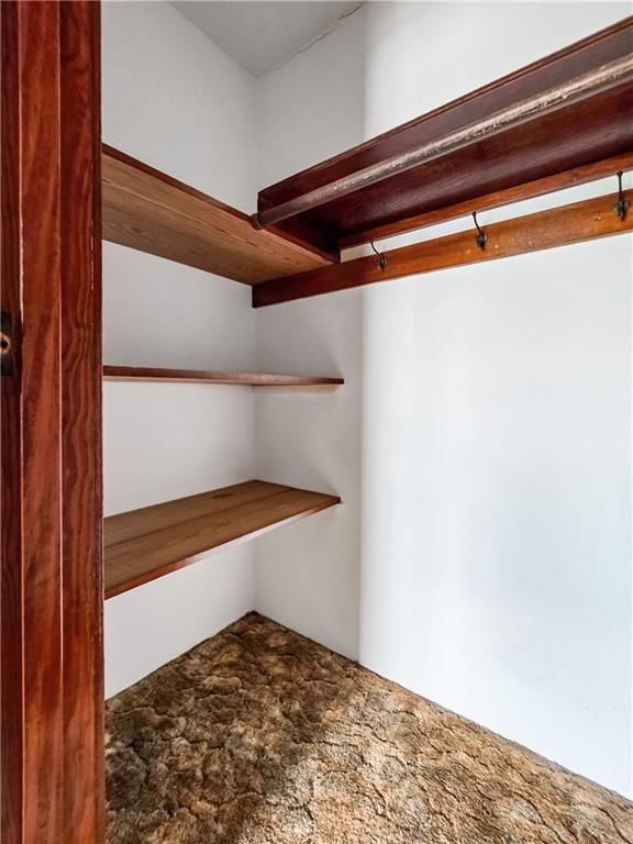 213 W 2nd Street — photo 37