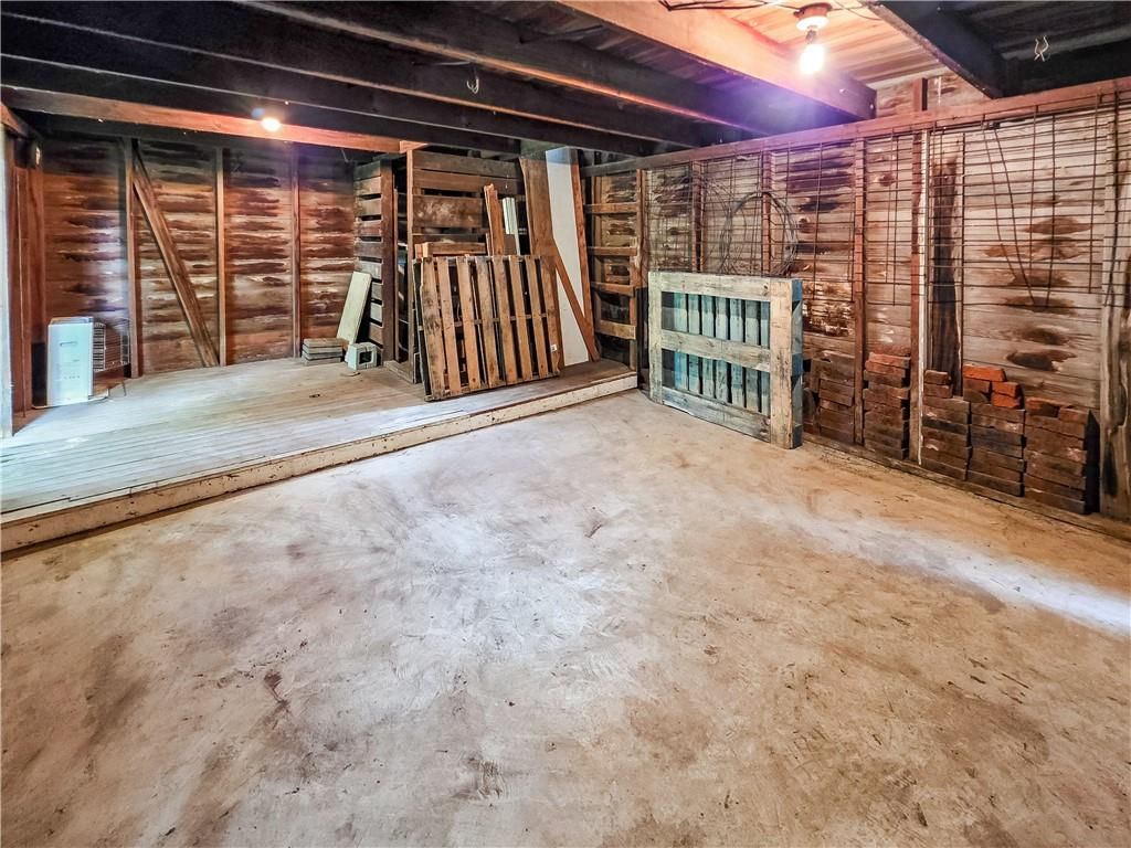 213 W 2nd Street — photo 64
