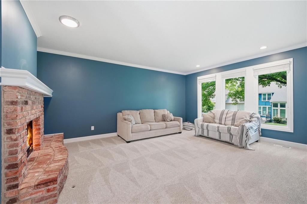5210 W 157th Terrace — photo 10