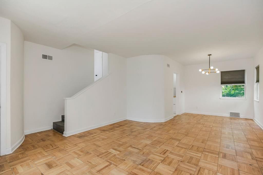 315 NE Northcrest Drive — photo 11