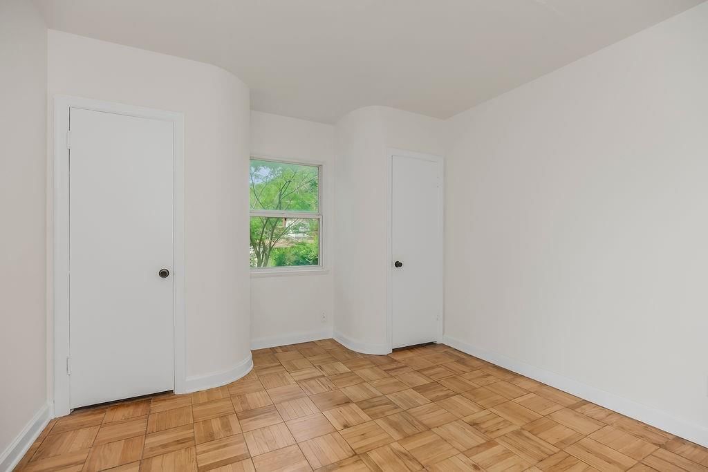 315 NE Northcrest Drive — photo 16