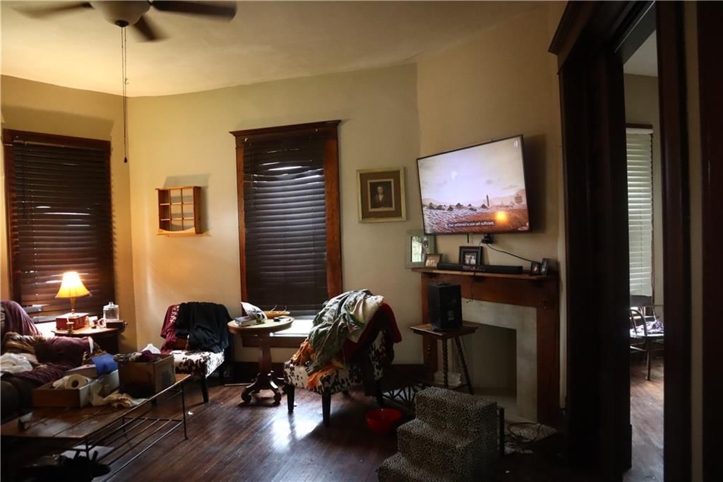 6 S Holbrook Street — photo 10