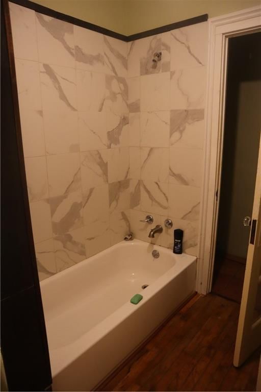 6 S Holbrook Street — photo 20