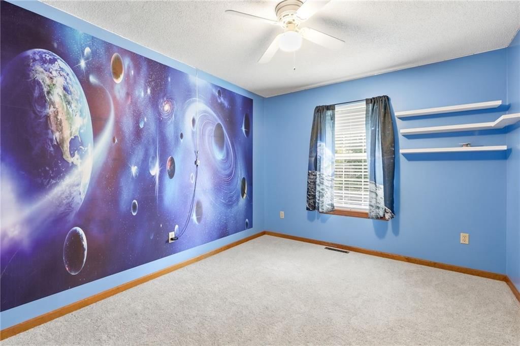 1204 Foxridge Drive — photo 24