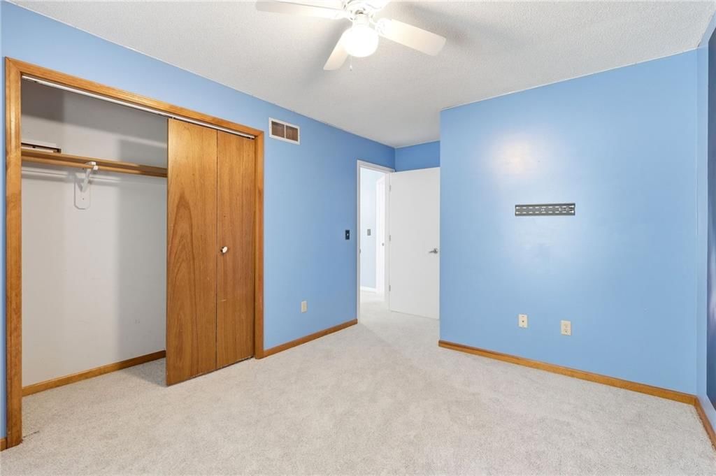 1204 Foxridge Drive — photo 25