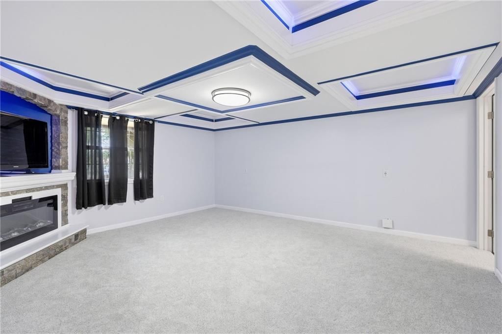 1204 Foxridge Drive — photo 37