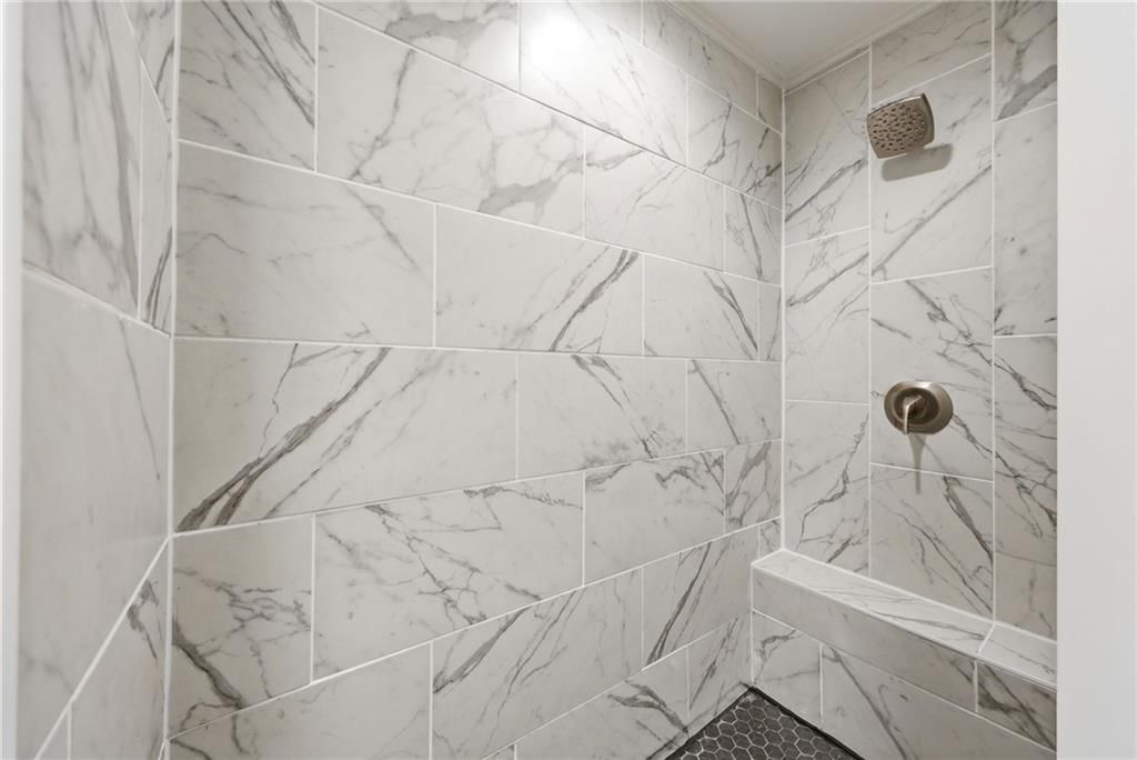 1204 Foxridge Drive — photo 43