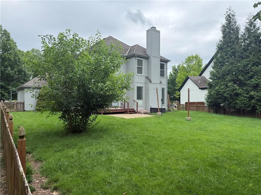 15820 Briar Street — photo 2