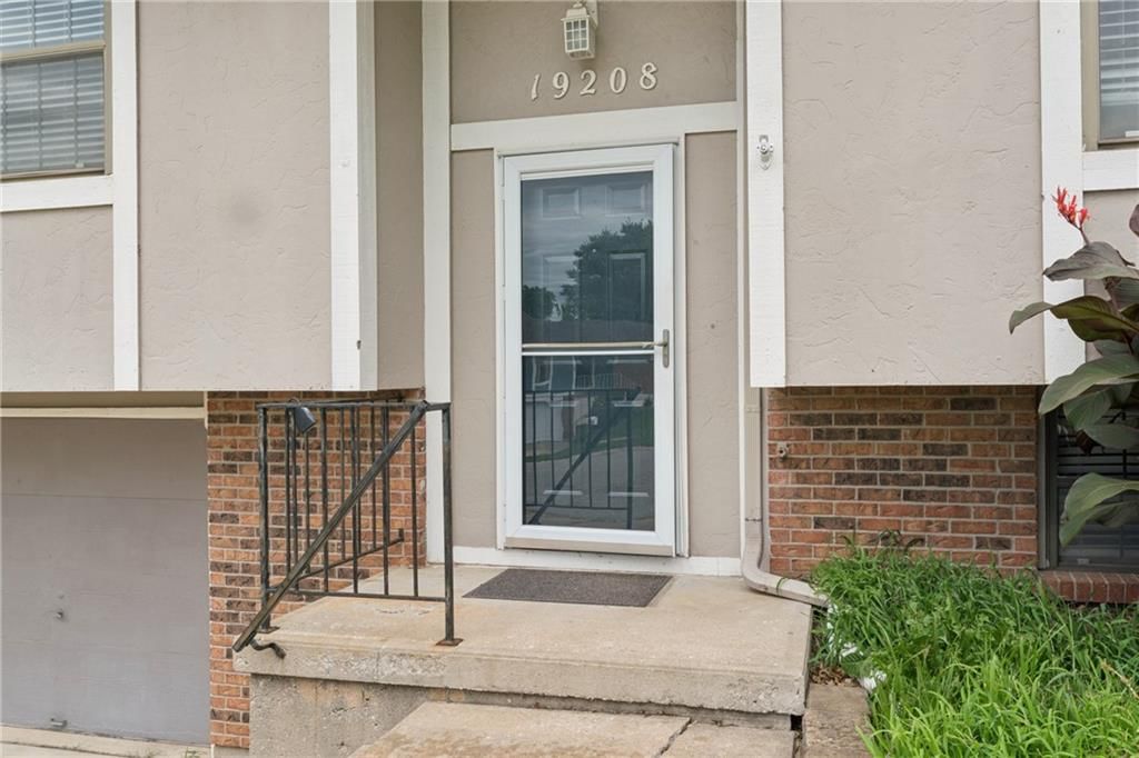19208 E 12th Street North Court — photo 4