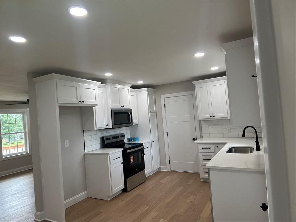 500 N Harding Street — photo 4
