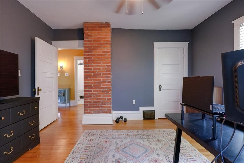 3644 Wyandotte Street — photo 10