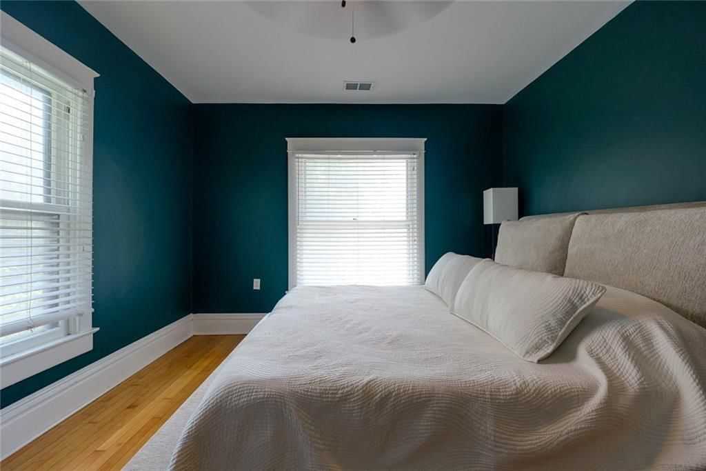 3644 Wyandotte Street — photo 12