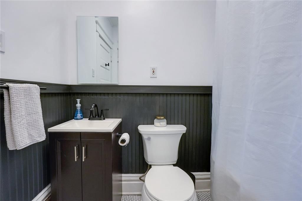 3644 Wyandotte Street — photo 18