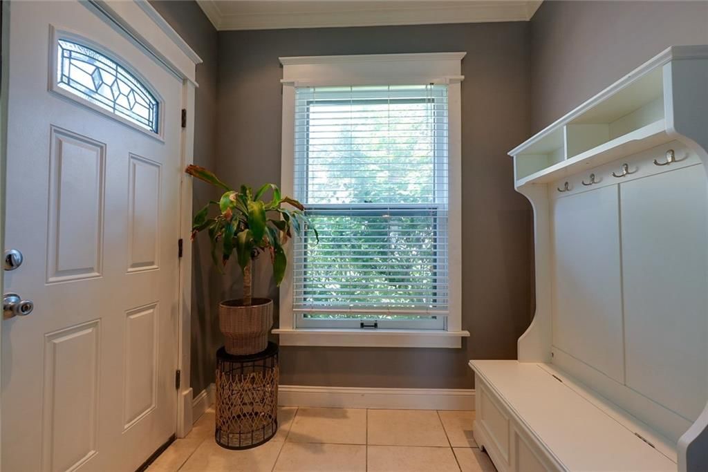 3644 Wyandotte Street — photo 26