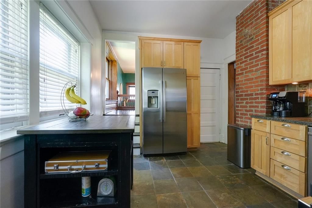 3644 Wyandotte Street — photo 33