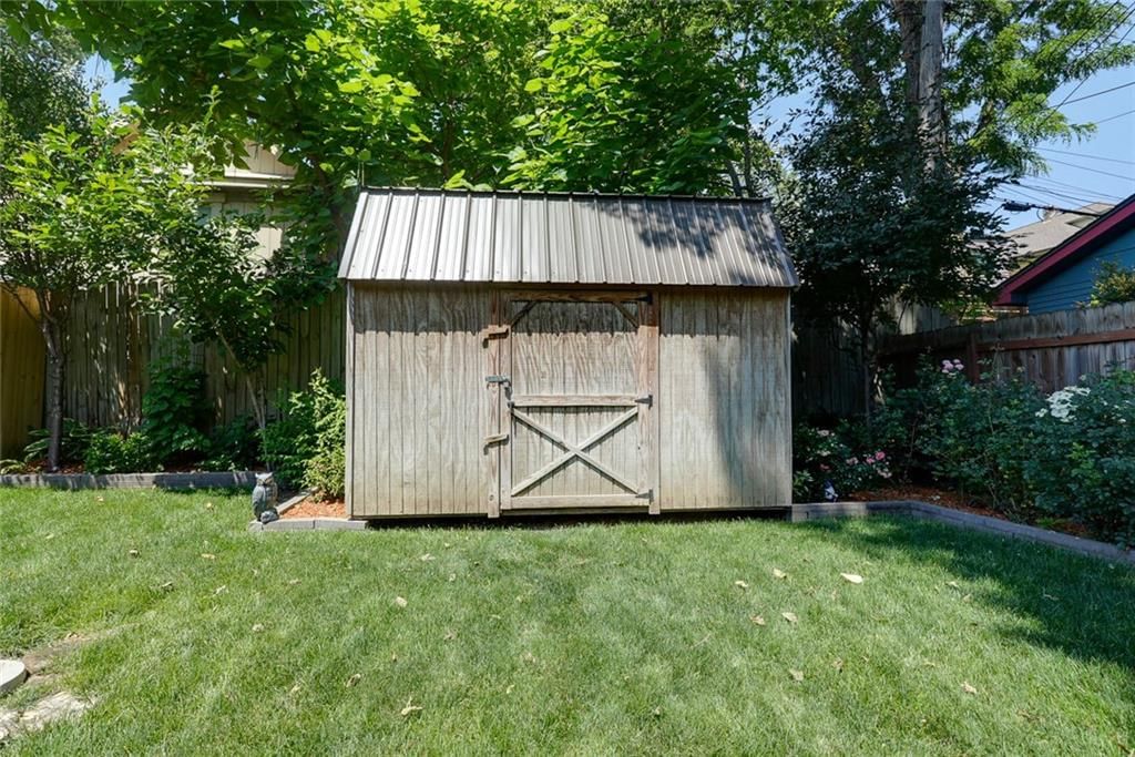 3644 Wyandotte Street — photo 38