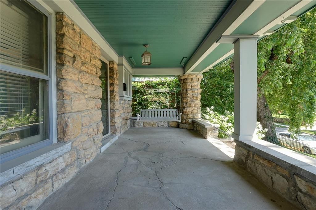 3644 Wyandotte Street — photo 45