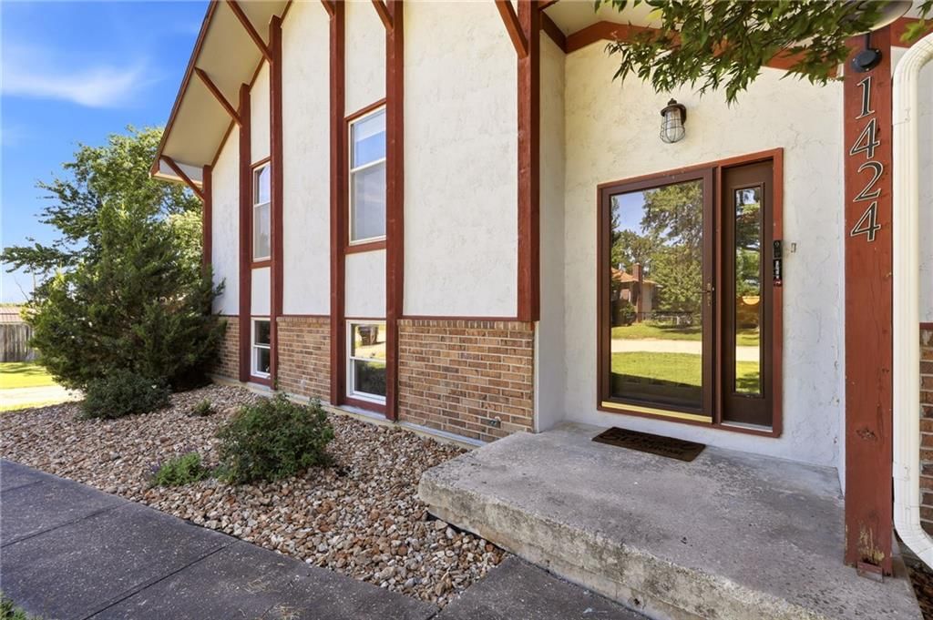 1424 Woodlawn Drive — photo 7