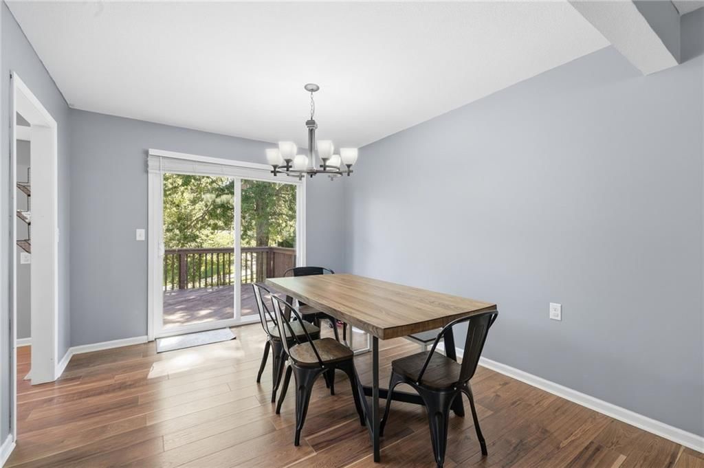 1424 Woodlawn Drive — photo 12