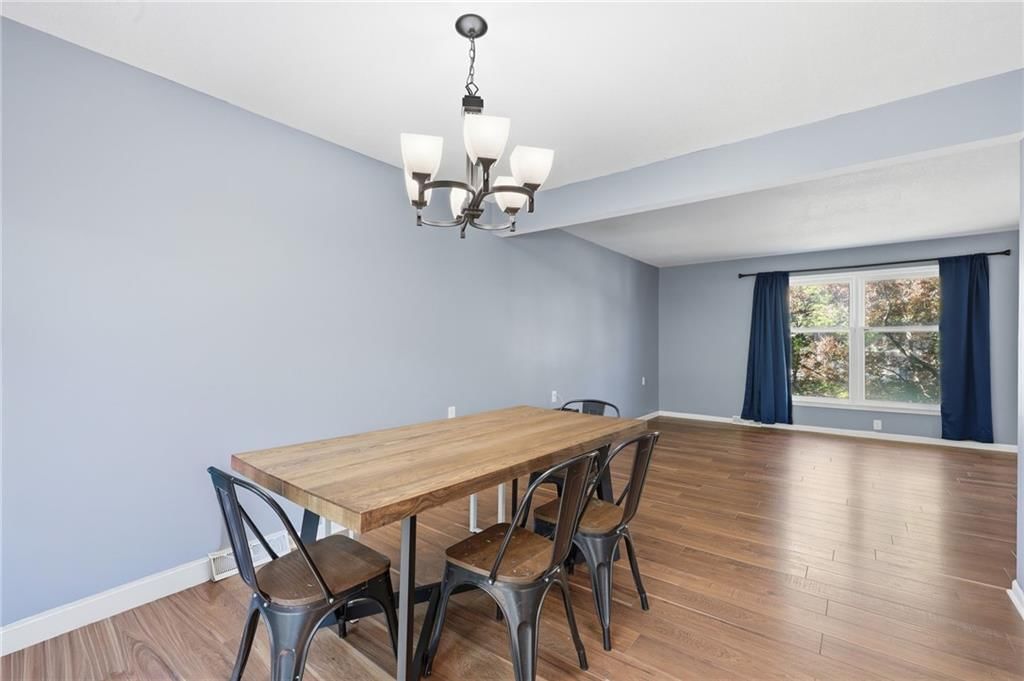 1424 Woodlawn Drive — photo 13