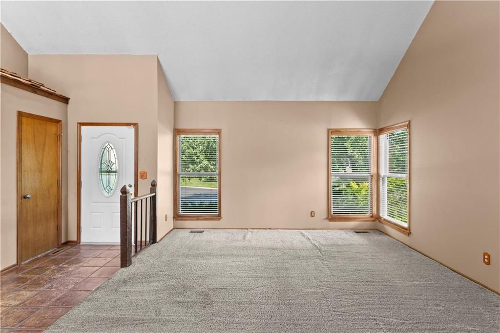 8075 Colony Lane — photo 8