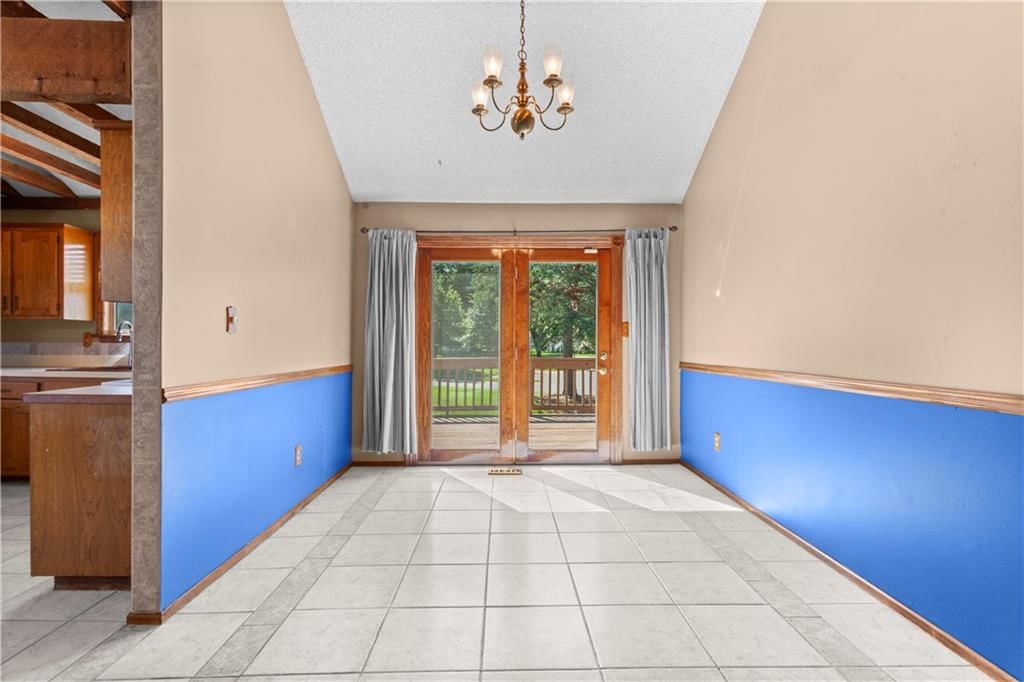 8075 Colony Lane — photo 10