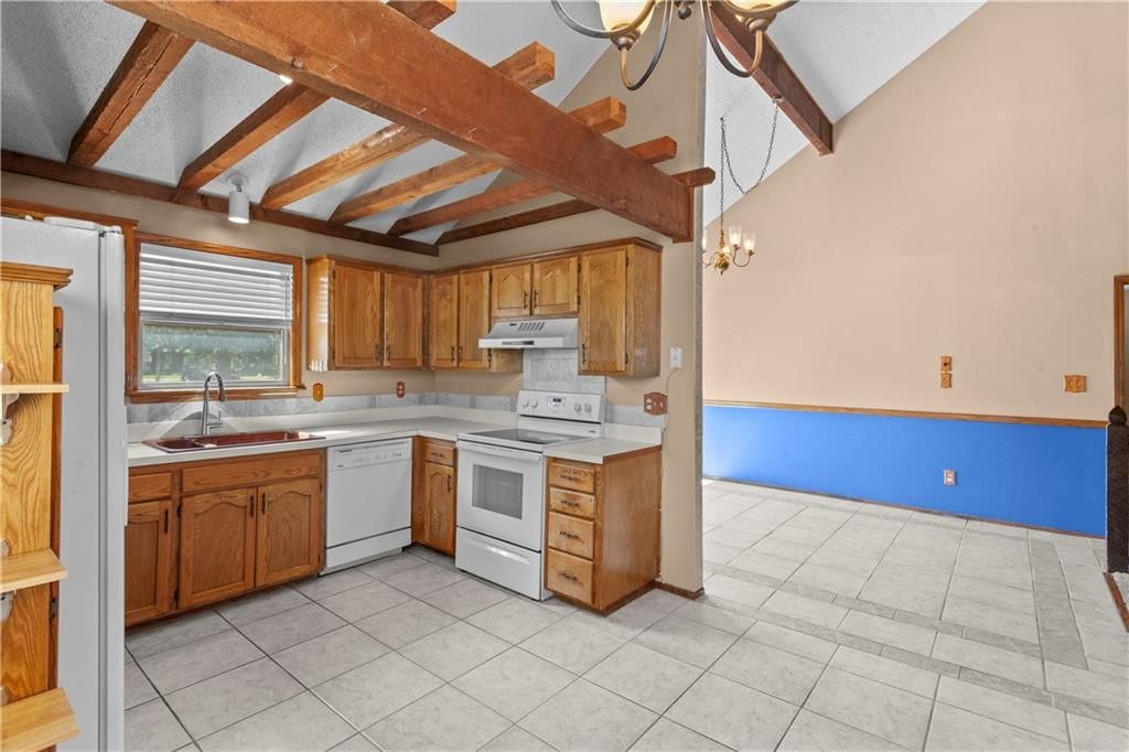 8075 Colony Lane — photo 12