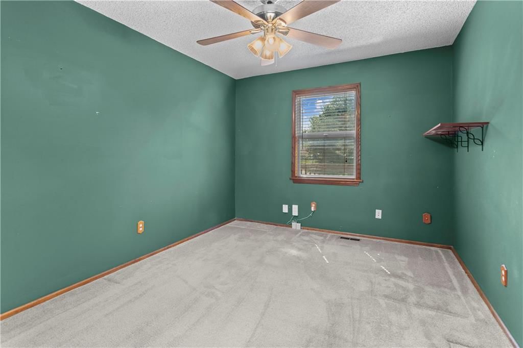8075 Colony Lane — photo 15