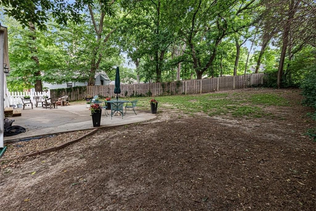 4203 N Grand Avenue — photo 5
