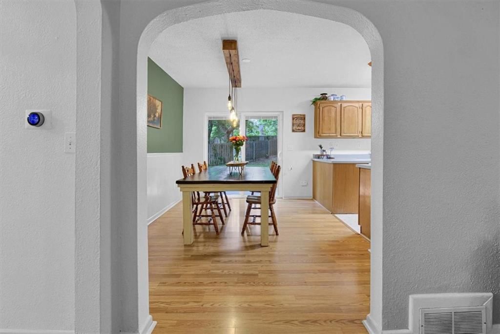 4203 N Grand Avenue — photo 24
