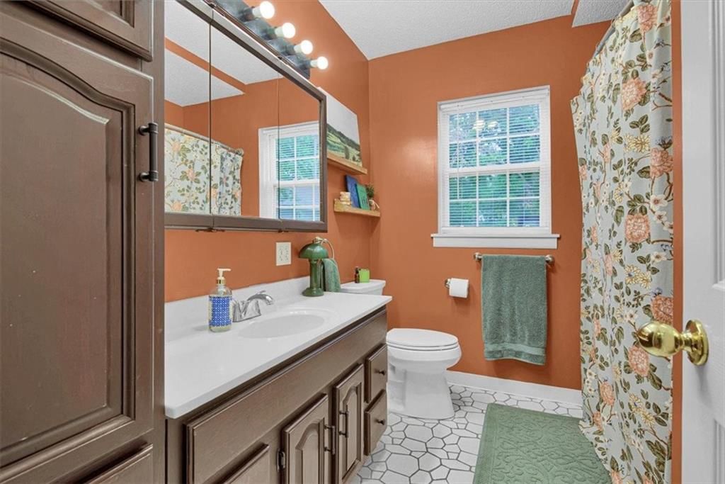 4203 N Grand Avenue — photo 28