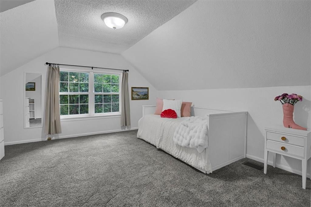 4203 N Grand Avenue — photo 29