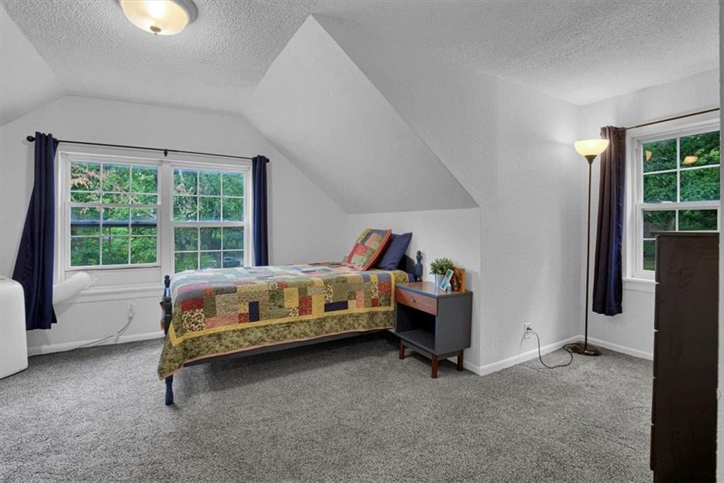 4203 N Grand Avenue — photo 35