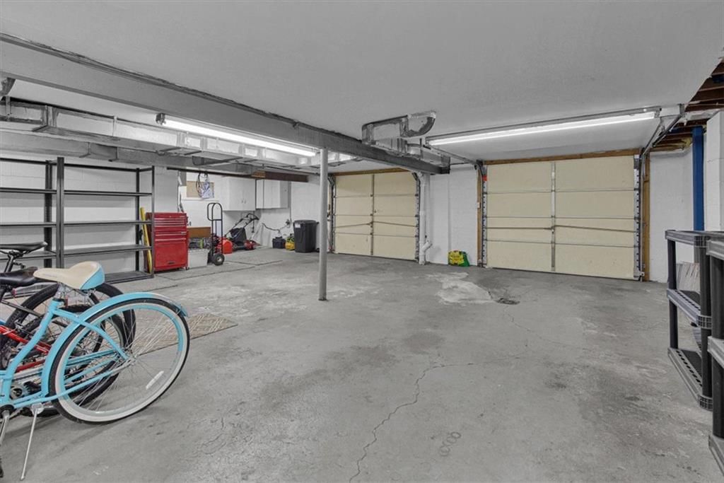 4203 N Grand Avenue — photo 38